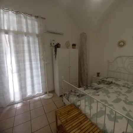 A Casuzza Apartment *